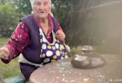 老太太视频,老太太的温馨日常视频感动网友